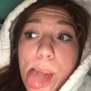 Meet your Posher, Myia